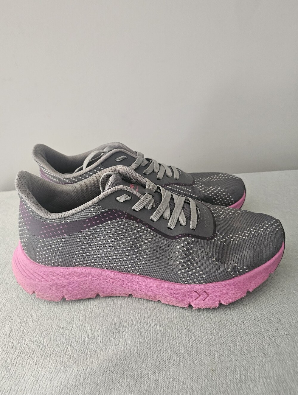 ALEGRIA Rebounce Rise Womens Gray & Fuchsia Athletic Shoes.